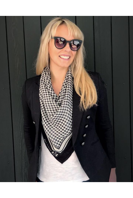 HUNTER SCARF (BLACK/WHITE)