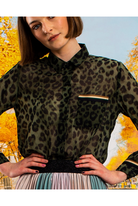 WILD THING BLOUSE (GREEN LEOPARD)
