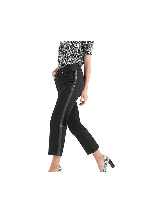 HIGH-WAIST JEANS (BLACK)