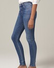 ROCKET MID RISE SKINNY FIT JEANS (STORY)