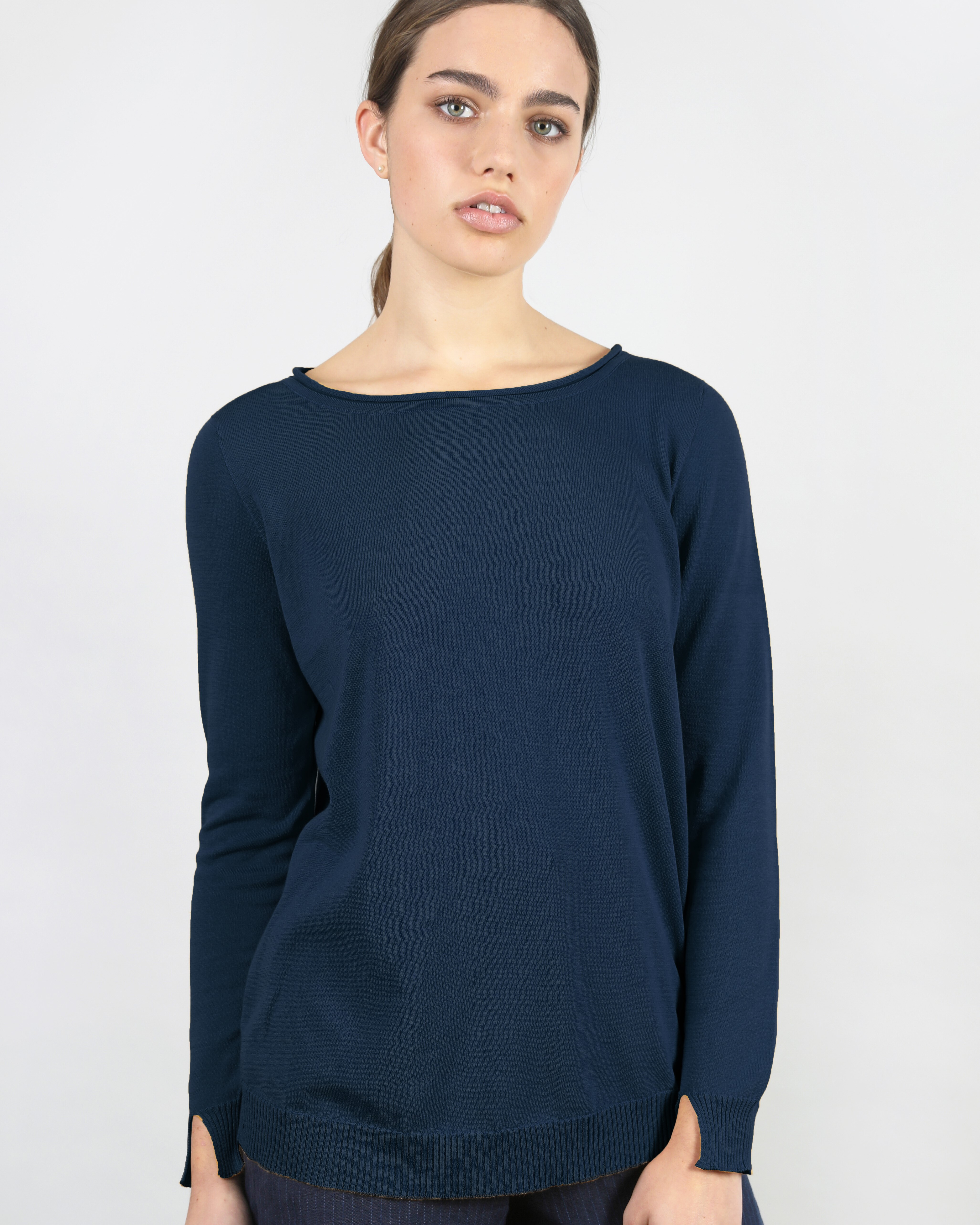 CURVED JUMPER (NAVY)- STANDARD ISSUE SPRING 21 Boxing Day Sale