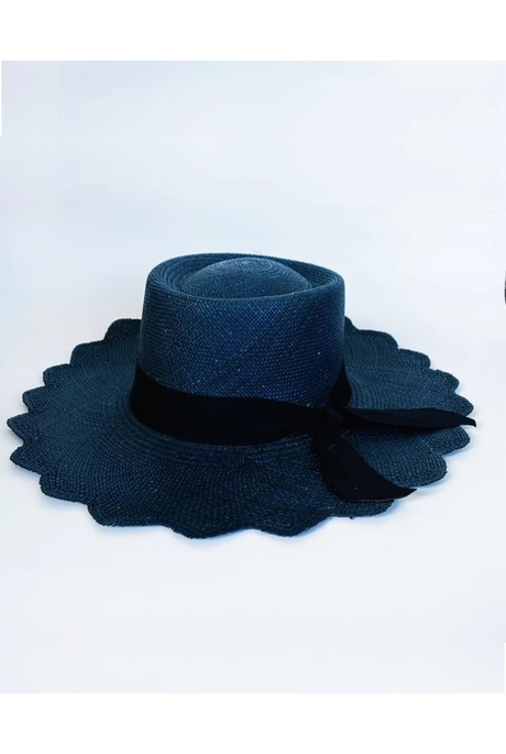 SCALLOPED ELEGANCE (INDIGO)