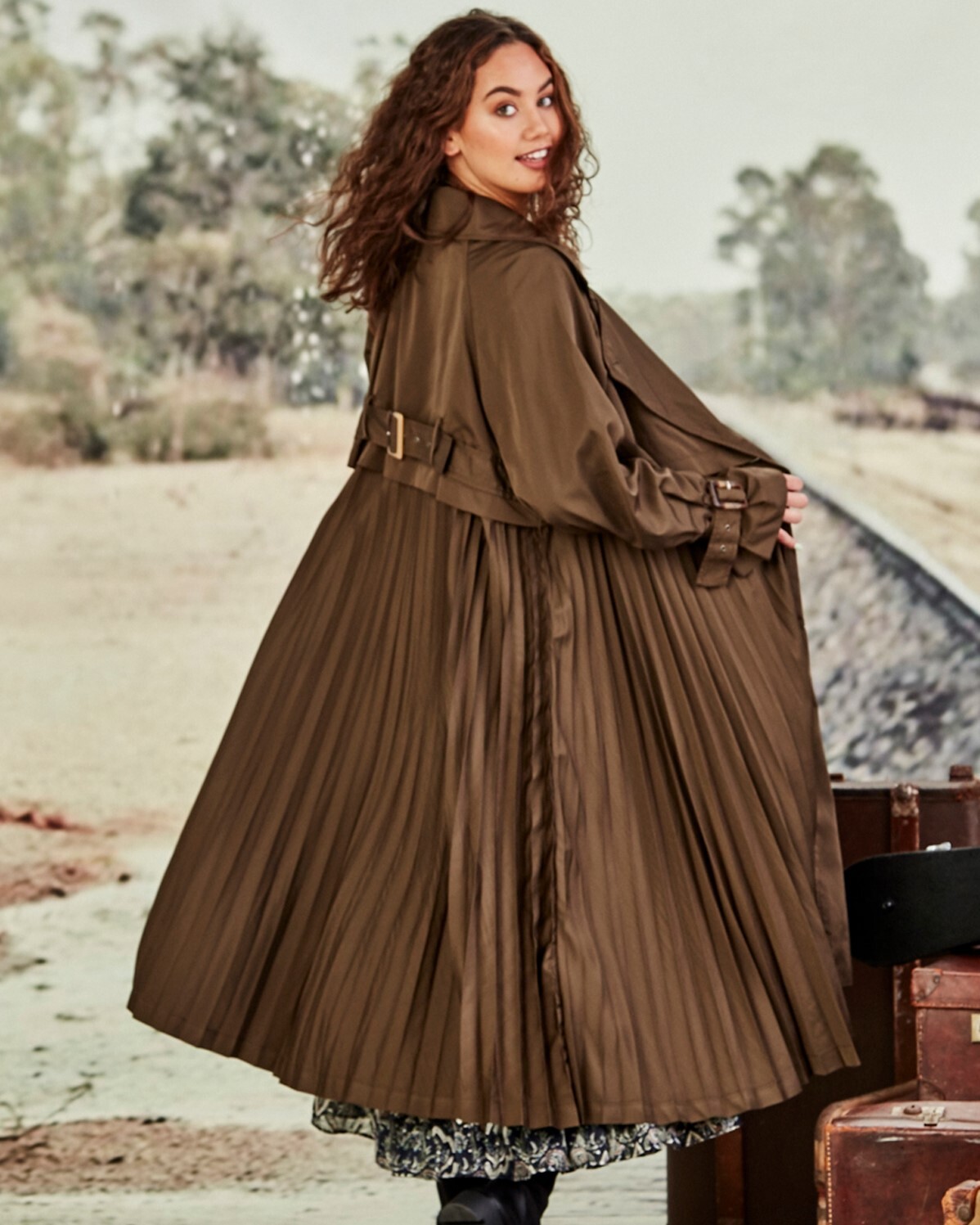 khaki mac womens