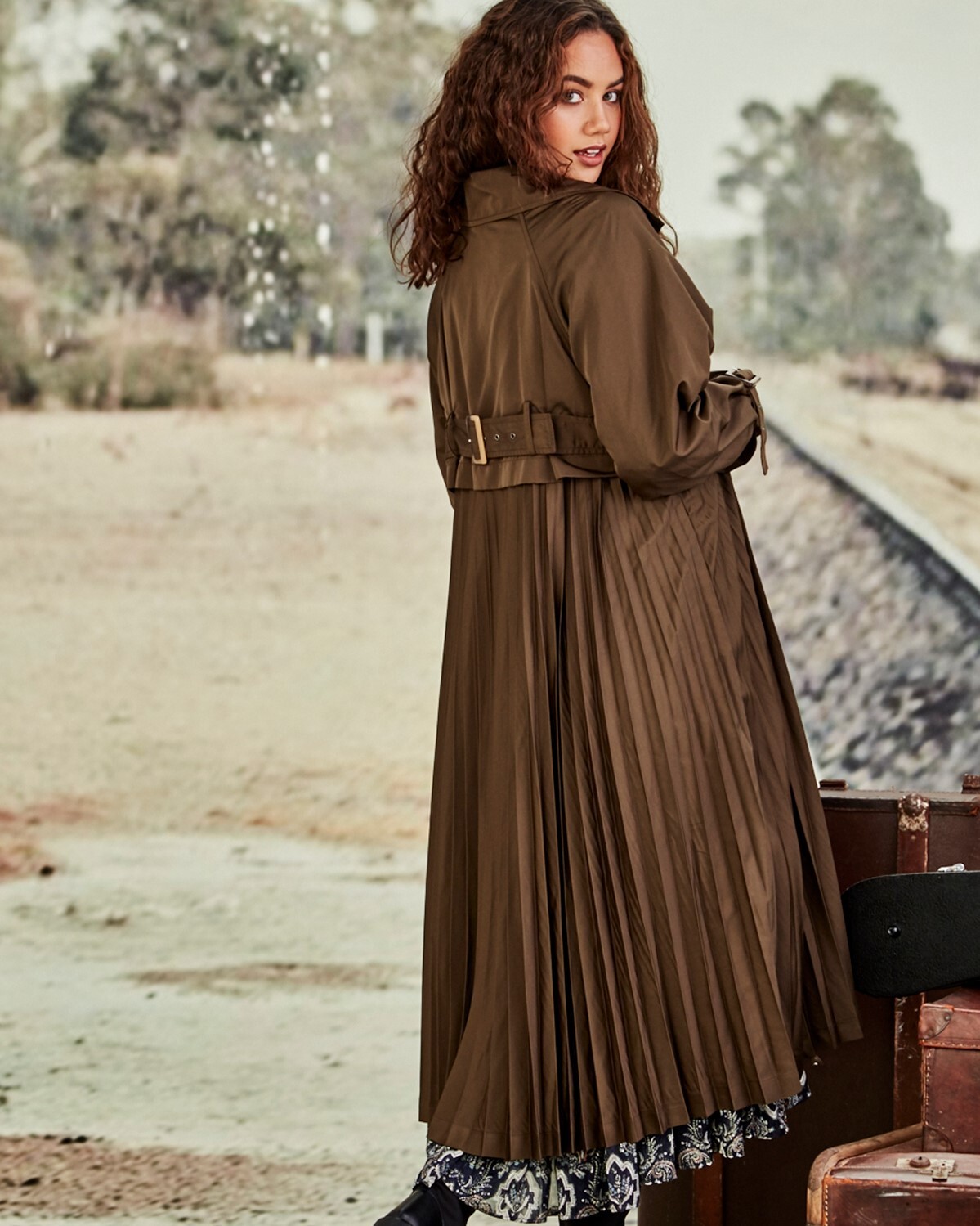 khaki mac womens