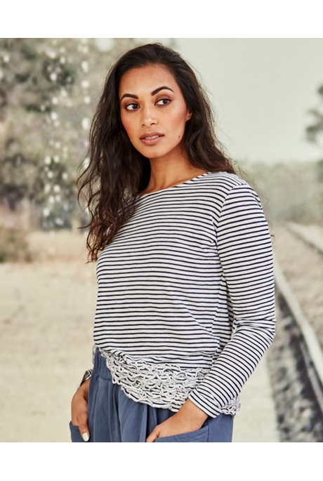 RUFF AND TUMBLE TOP(NAVY STRIPE)