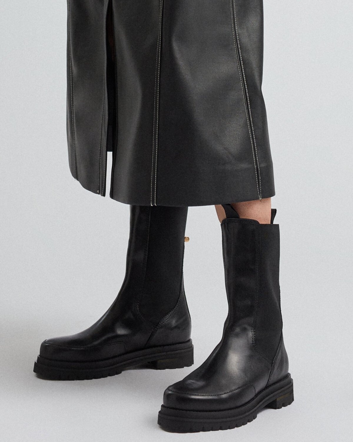 JANE COMBAT BOOT BLACK CAMILLA AND MARC AUTUMN WINTER 21 Boxing