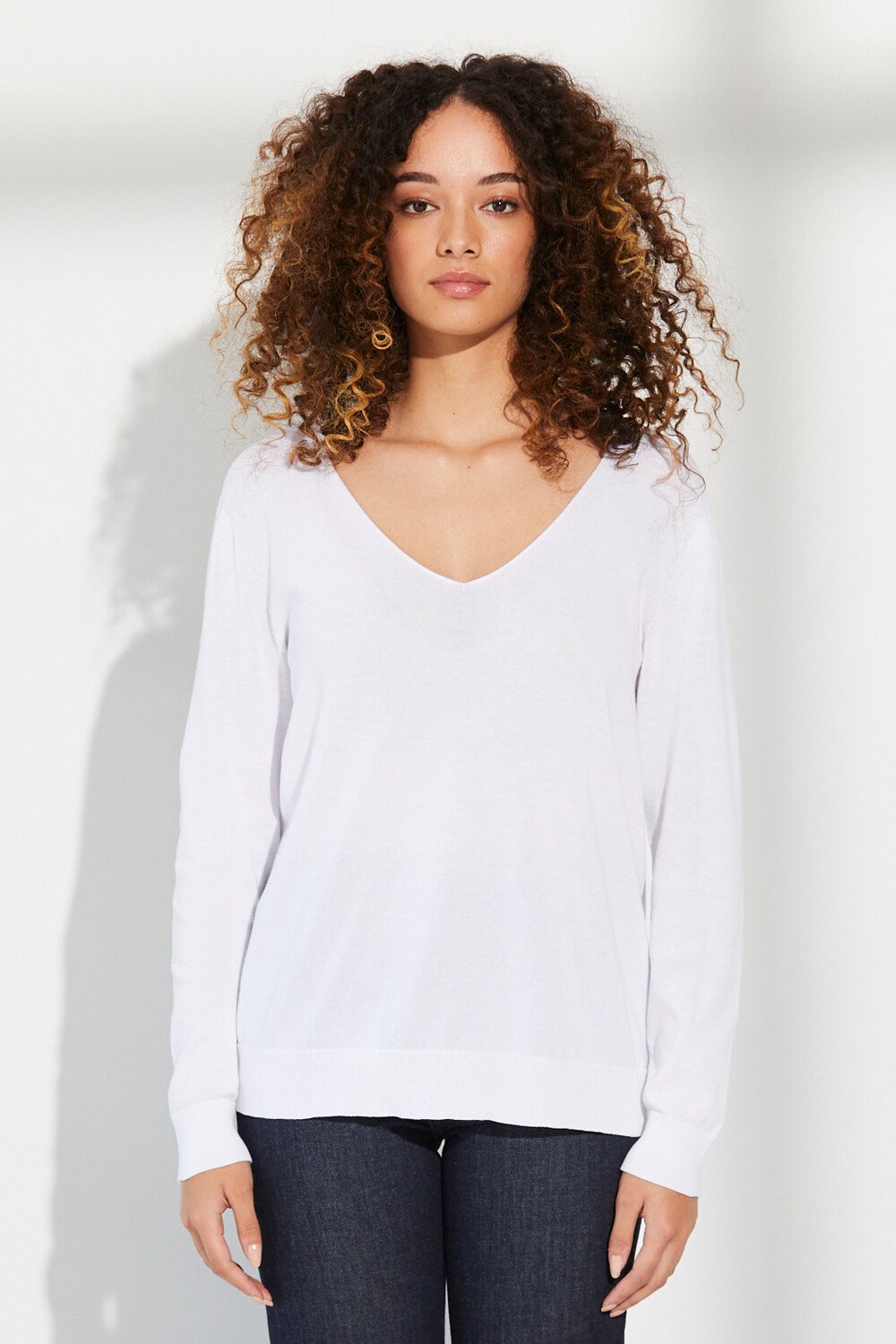 Standard Issue Cotton V Slouchy (White) | Lynn Woods