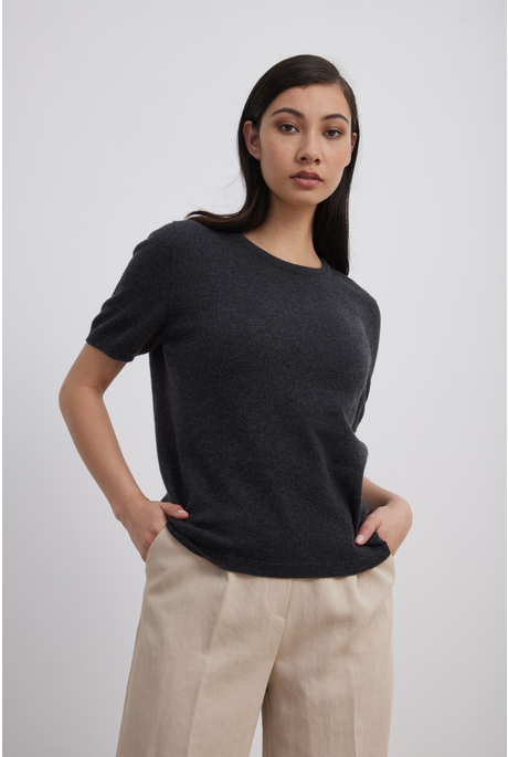 CASHMERE TEE (CARBON)