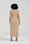 THE SLEEVELESS CLEO DRESS (CARAMEL TWIST)