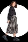 ROUND & ROUND WE BOW SKIRT (BLACK CHECK)