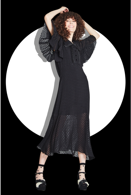 WINTER FRILLS DRESS (BLACK SPOT)