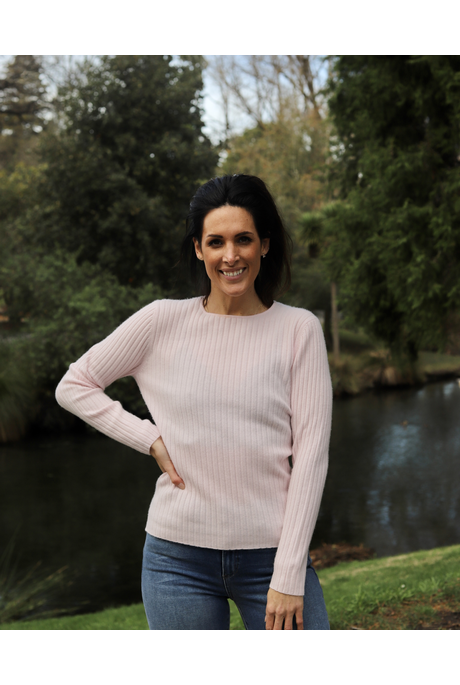 CASHMERE ROUND NECK SWEATER (LIGHT PINK)