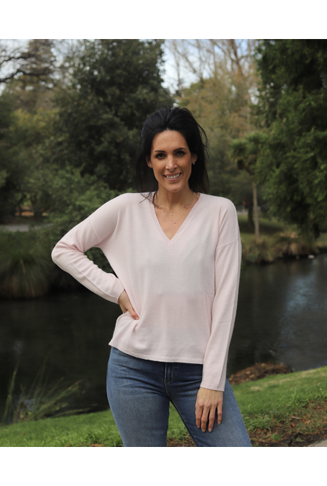 CASHMERE V NECK SWEATER (SOFT PINK)