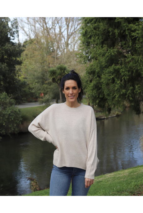 CASHMERE ROUND NECK JUMPER (IVORY)