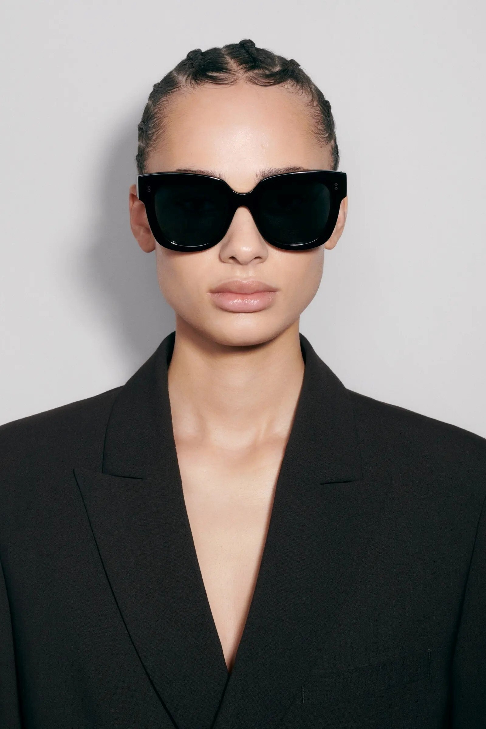 core-sunglasses-08-black-chimi-spring-22-boxing-day-sale