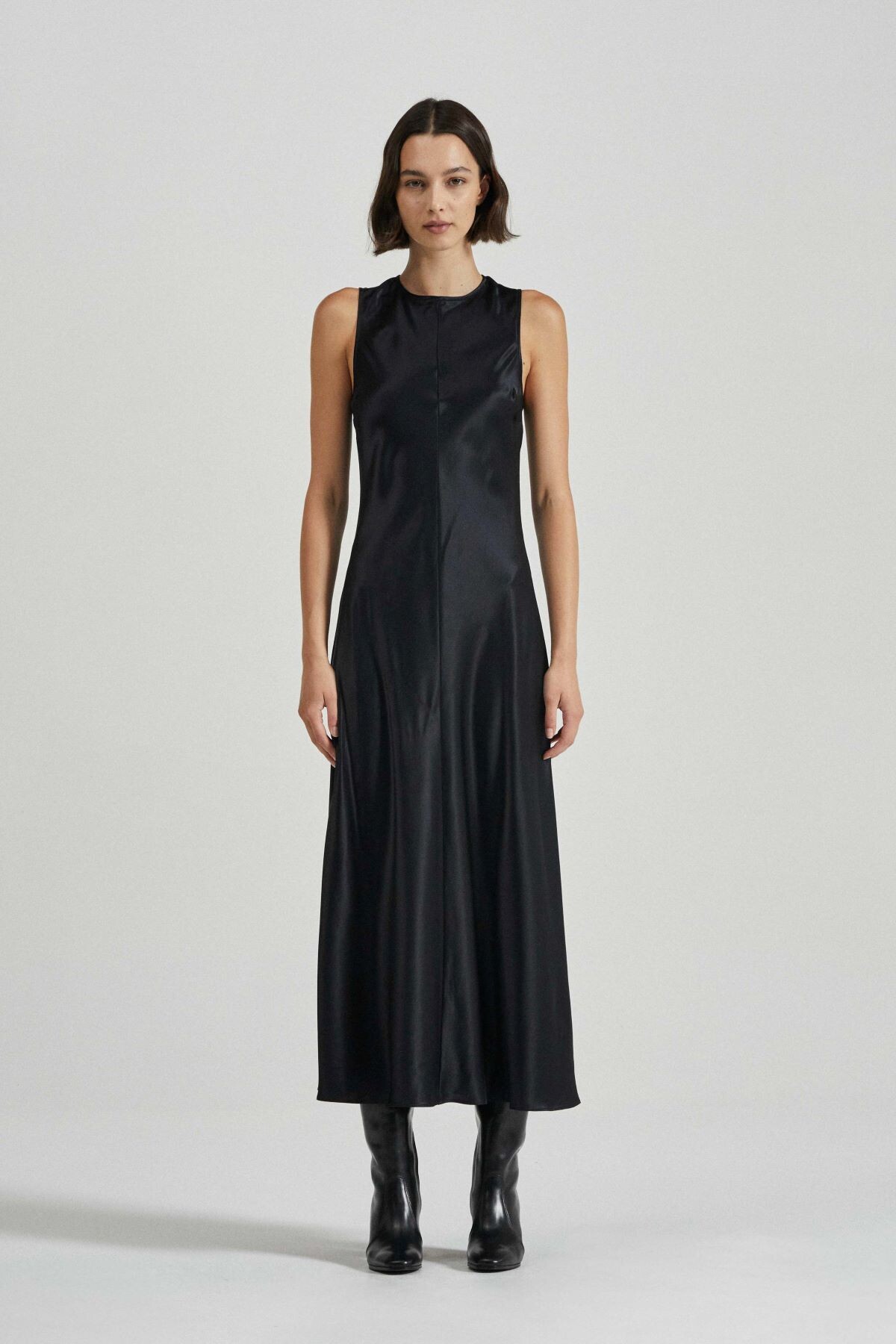 THE WILLA DRESS (BLACK)- FRIENDS WITH FRANK WINTER 23