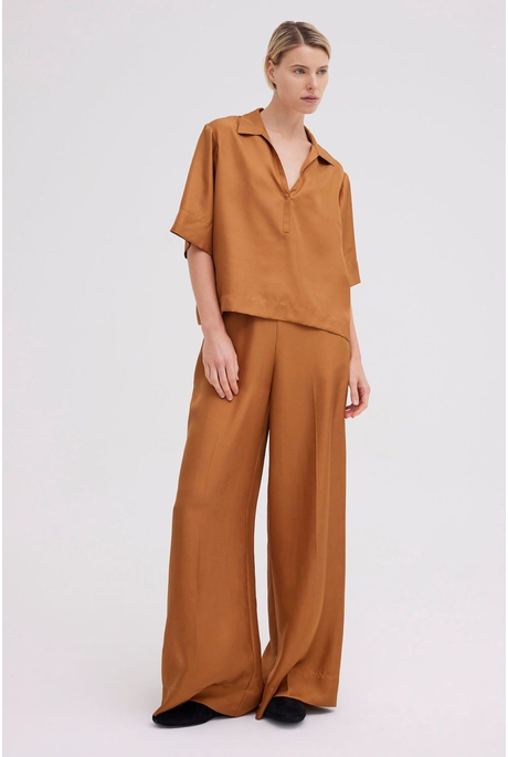 BLUME TOP (SAMSON)