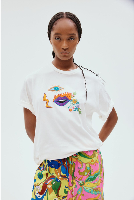 MEAGAN EMBROIDERED T-SHIRT (CREAM)