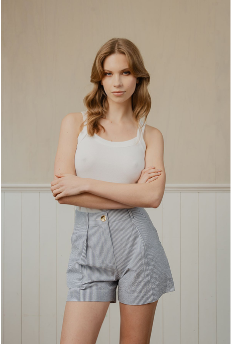 ABROAD SHORTS (SEERSUCKER STRIPE)