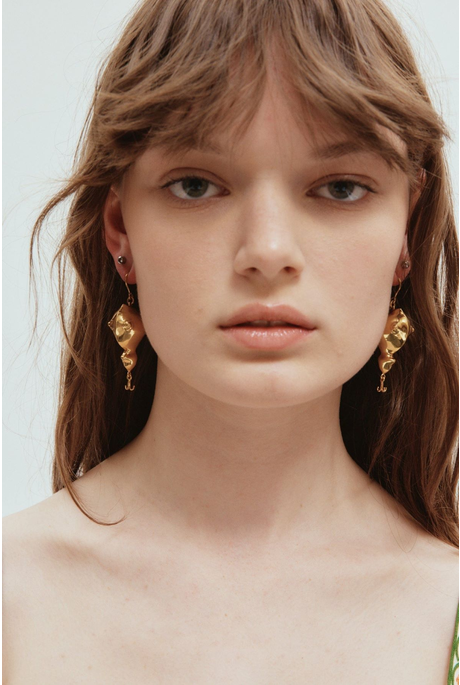 BANANA HOUSE BIG LURE EARRINGS (GOLD)