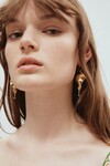 BANANA HOUSE BIG LURE EARRINGS (GOLD)
