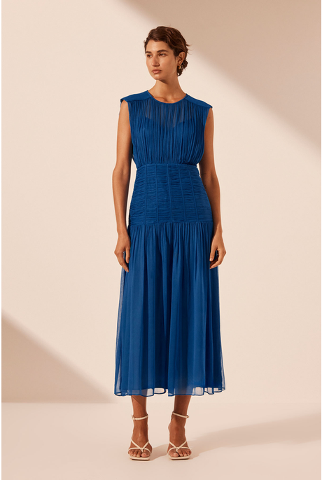 MAYA RUCHED SLEEVELESS MIDI DRESS (BLUE)