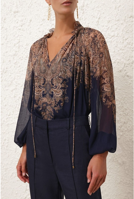 NATURA BILLOW BLOUSE (NAVY PAISLEY)