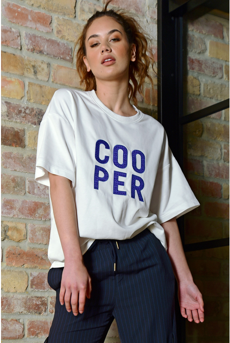 CASUALLY COOPER T-SHIRT (BLUE)