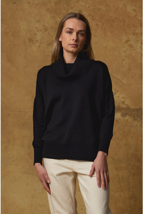 MERINO FUNNEL NECK JUMPER (BLACK)