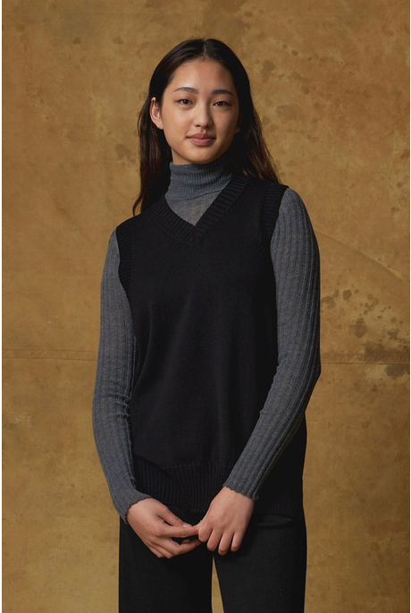 MERINO VEST (BLACK)