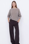 GEORGIA CREW NECK JUMPER (GREIGE)
