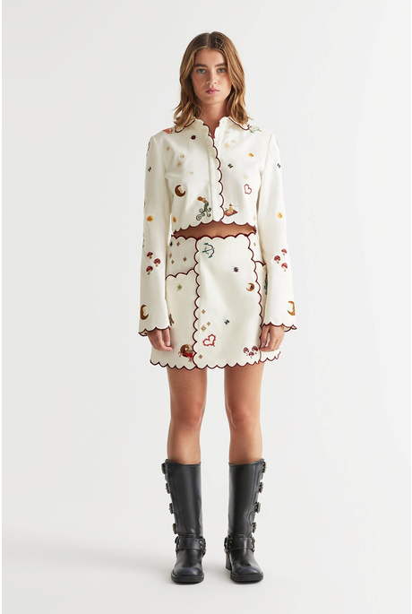 QUEEN OF HEARTS CROPPED JACKET (TURTLE DOVE)