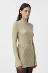 ARETZ TURTLENECK (CHAMPAGNE)