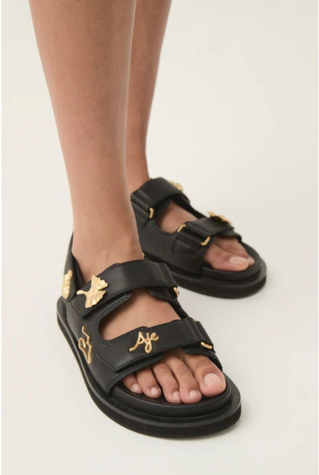 AUGUSTINE CHARM SANDAL (BLACK)