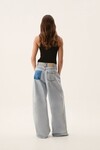 OUTLAND JEANS (LIGHT WASH DENIM)