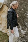 TALEI QUILT BOMBER (BLACK)