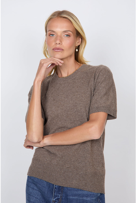 LUXE CASHMERE TEE (HAZELNUT)