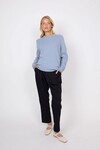 SADDLE CASHMERE CREW (MOONSTONE)