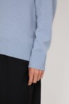 SADDLE CASHMERE CREW (MOONSTONE)