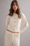 CABLE KNIT CARDIGAN (IVORY)