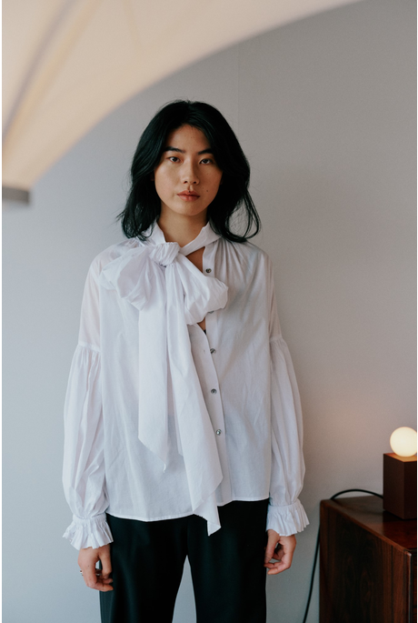 BOW BLOUSE (WHITE)